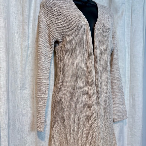 💥3/$30💥Tahari Women's Cream Gray Open-Front Long Cardigan Sweater - Picture 2 of 6